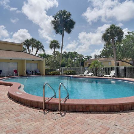 Sarasota Escape About 4 Mi To Siesta Key Beach! 外观 照片